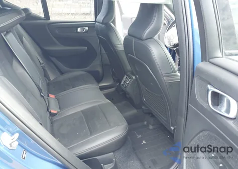 2020 Volvo Xc40 T5 R-Design from USA, damaged, VIN YV4162UM5L2321260